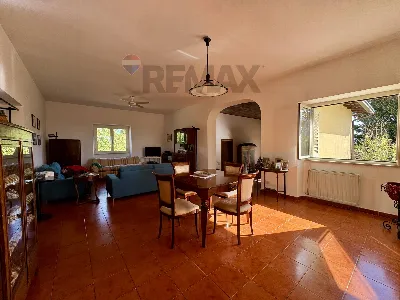 Villa in vendita a Lariano - foto 5