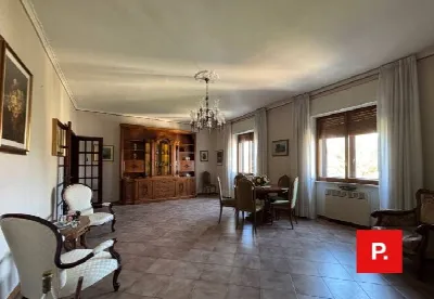 Appartamento in vendita a Caserta, Centro - foto 2