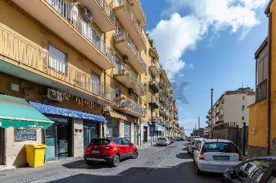 Appartamento in vendita a Catania, Barrier... - foto 1