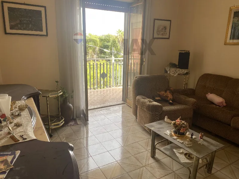 Appartamento in vendita ad Aci Catena - foto 1