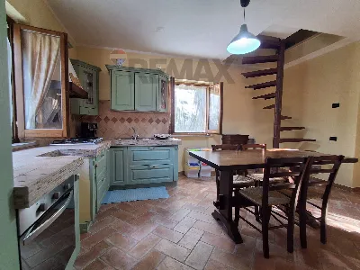 Casa Indipendente in vendita a Foligno - foto 4