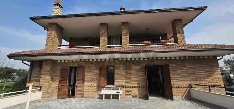 Villa in vendita a Benevento - foto 2