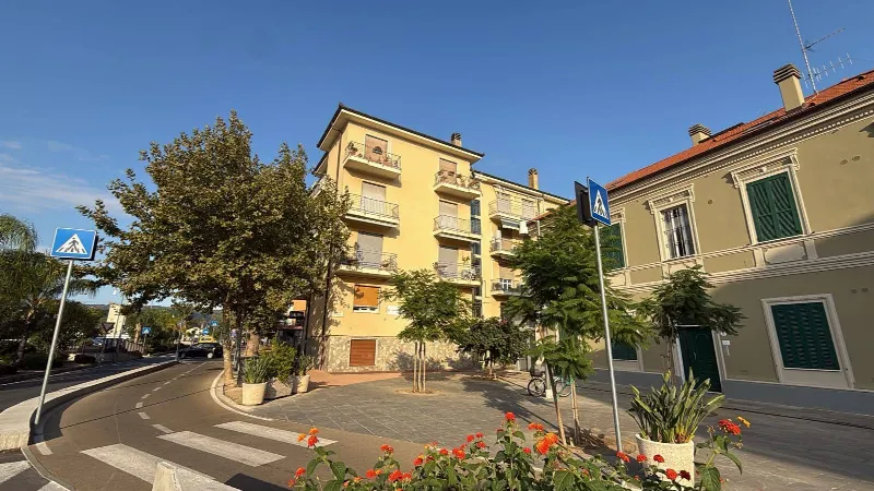 Appartamento in vendita a Diano Marina, Centro Storico - foto 1