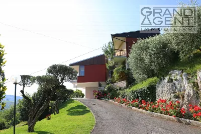 Villa in vendita a Grezzana - foto 1