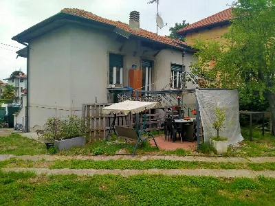 Villa a Azzate