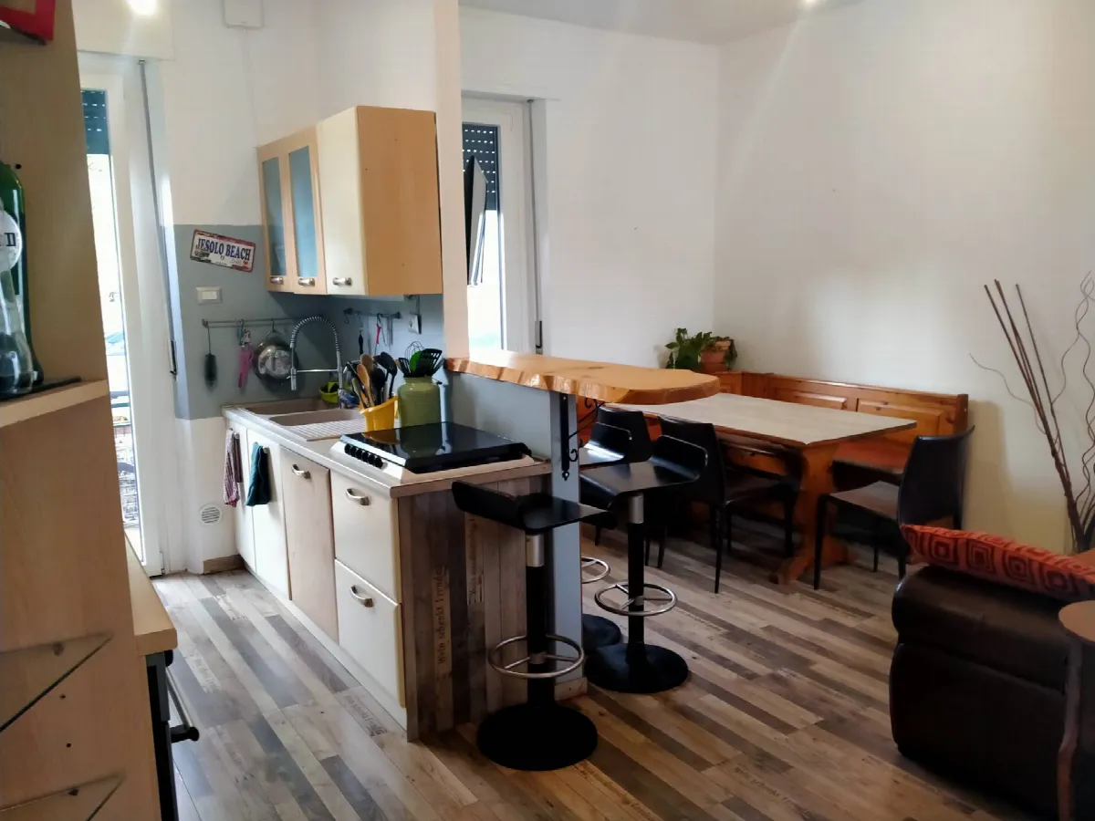 Villa in vendita a Azzate - foto 2