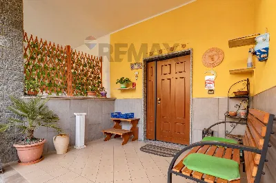 Casa Indipendente in vendita a Rho - foto 2
