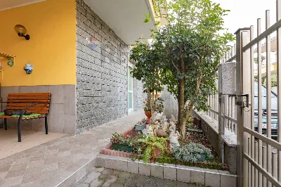Casa Indipendente in vendita a Rho - foto 3