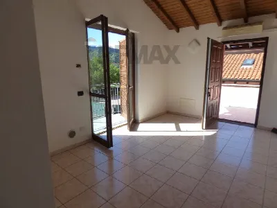 Appartamento in vendita a Montegrino Valtr... - foto 2