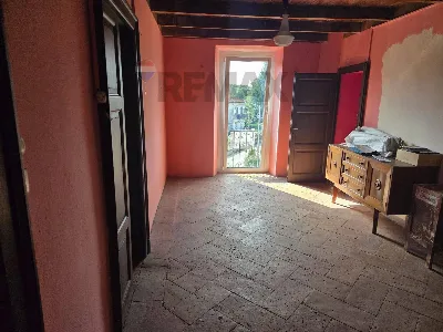 Appartamento in vendita a Cocquio-Trevisag... - foto 6