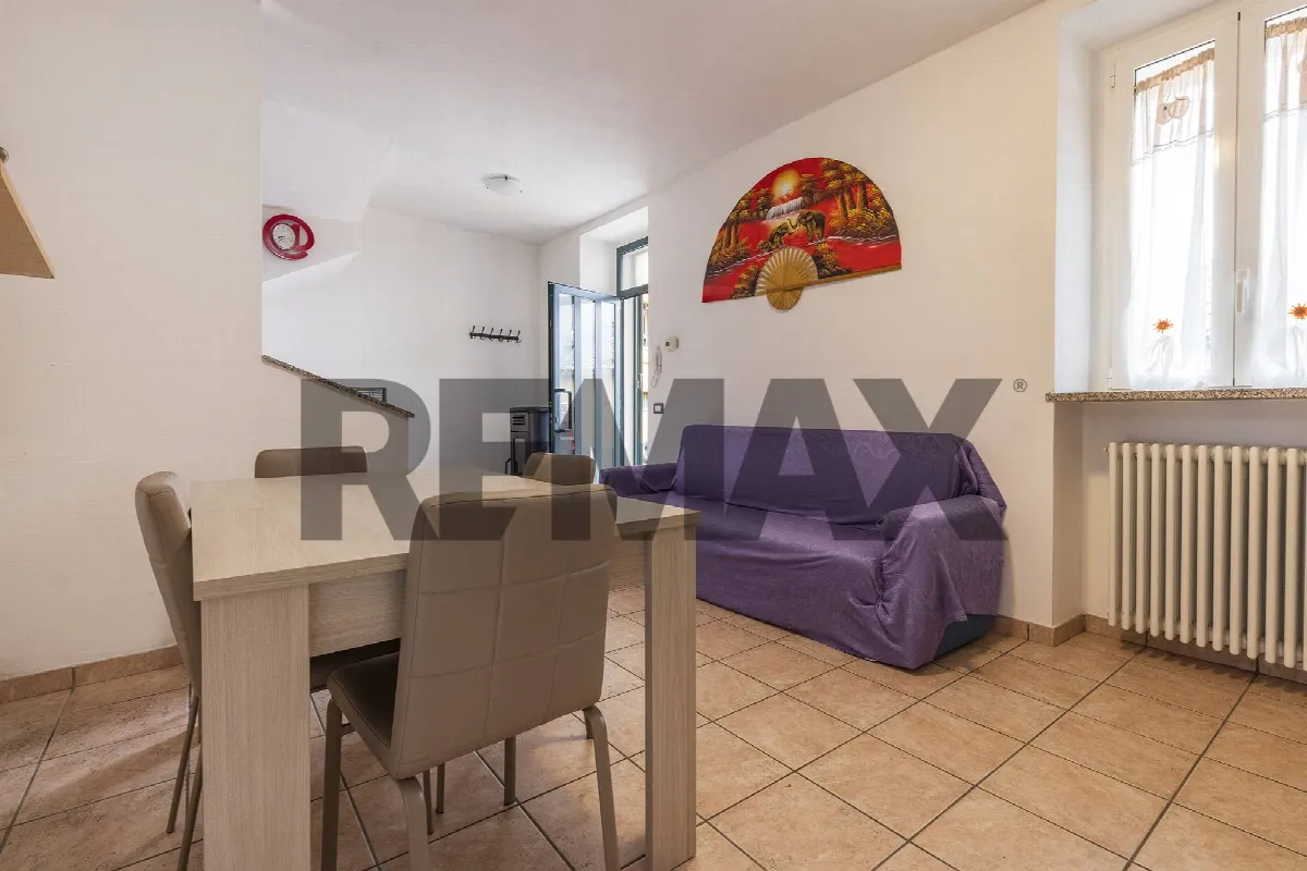 Casa Indipendente in vendita a Bisuschio - foto 3