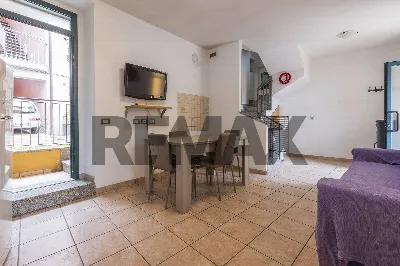 Casa Indipendente in vendita a Bisuschio - foto 4