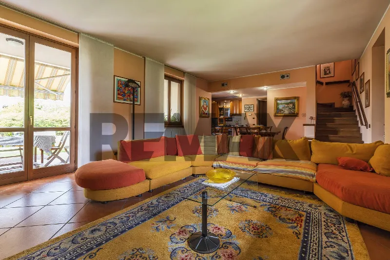 Casa Indipendente in vendita a Buguggiate - foto 10