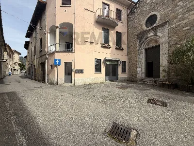 Appartamento in vendita a Varese, Sant'amb... - foto 2