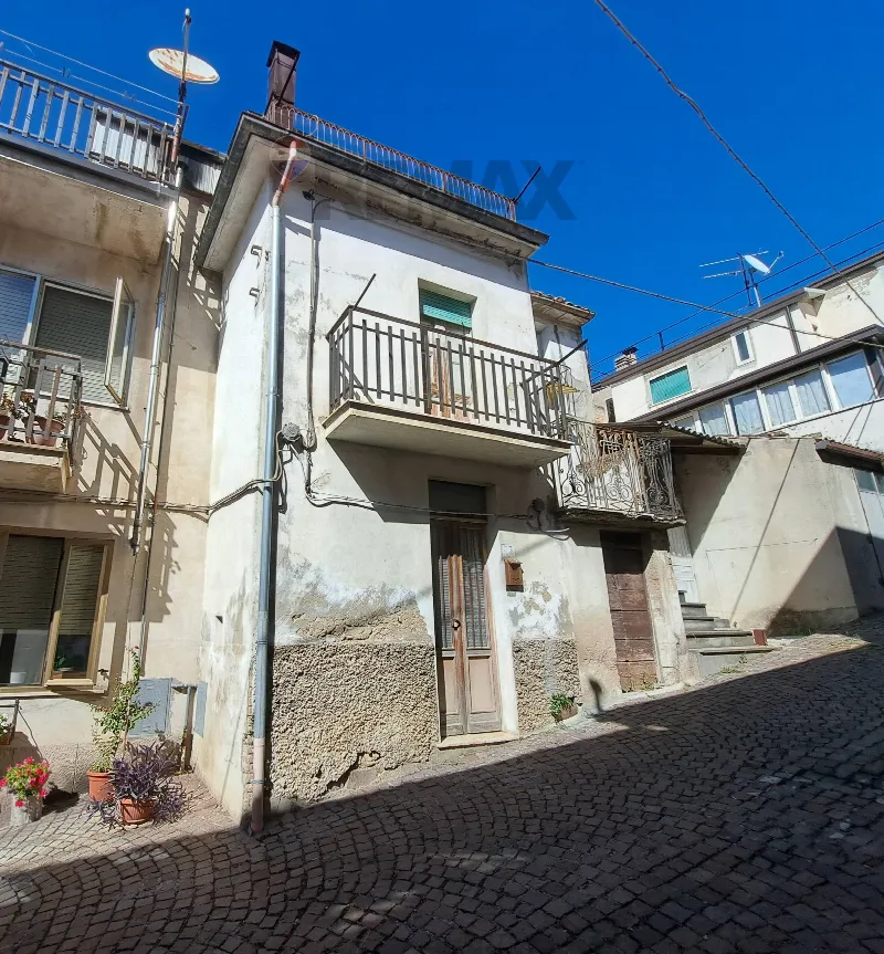 Casa Indipendente in vendita a Roccascalegna - foto 1