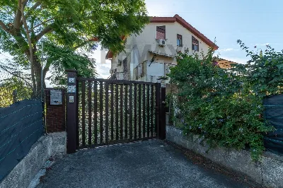 Casa Indipendente in vendita a Catania, Fo... - foto 1