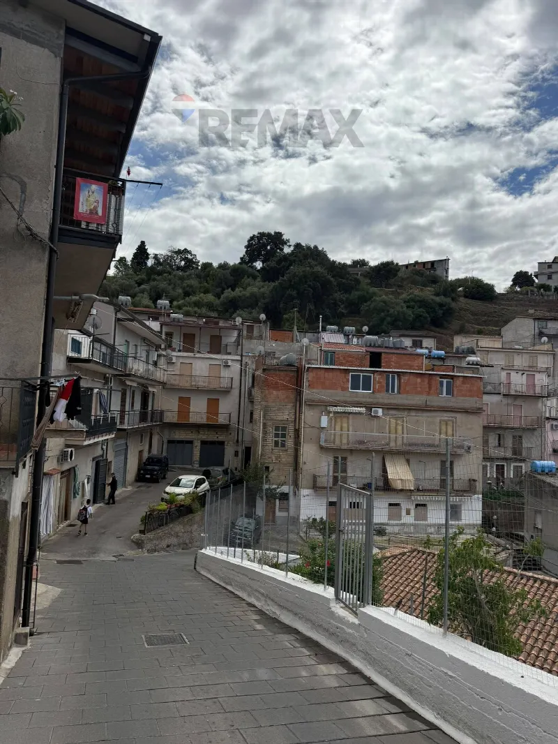 Appartamento in vendita a Caronia - foto 1