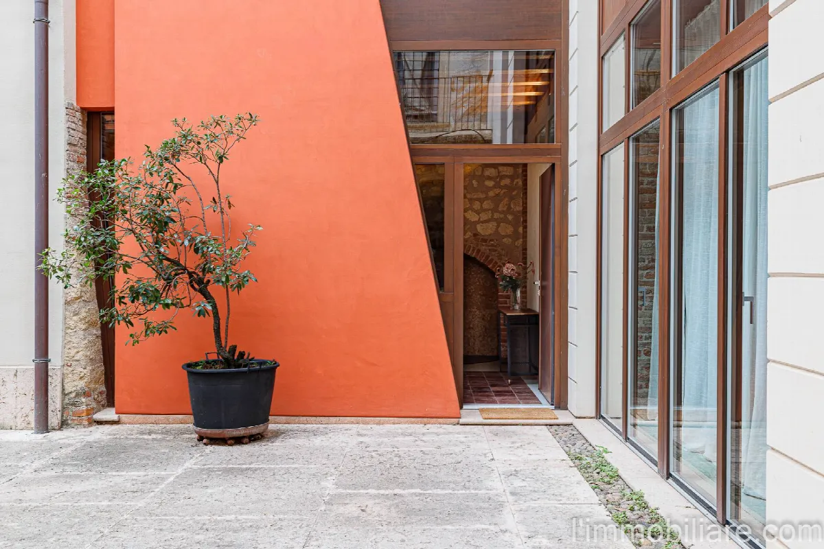 Appartamento in vendita a Verona, Centro - foto 3