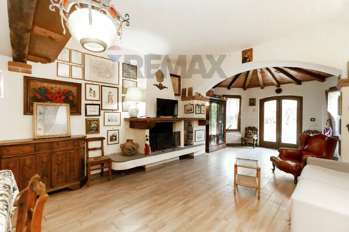 Casa Indipendente in vendita a Velletri - foto 2