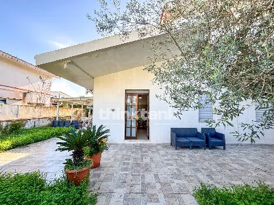 Villa in vendita a Noto - foto 1