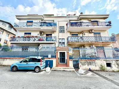 Ufficio in vendita a Sant'Agata li Battiat... - foto 1