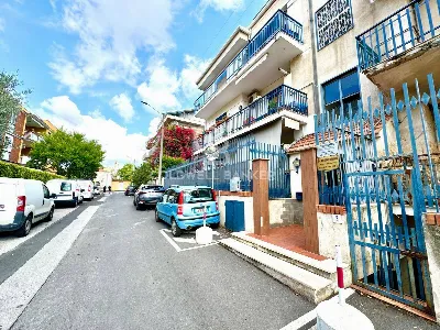 Ufficio in vendita a Sant'Agata li Battiat... - foto 2
