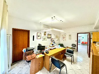 Ufficio in vendita a Sant'Agata li Battiat... - foto 3
