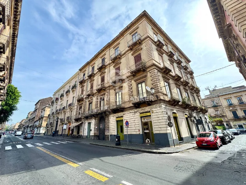 Appartamento in vendita a Catania, Vulcania, Borgo - foto 1