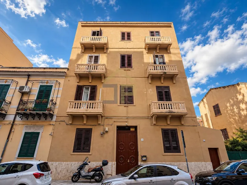Appartamento in vendita a Palermo, Fiera, Montepellegrino - foto 1