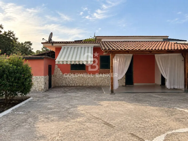 Villa in vendita a Itri - foto 1