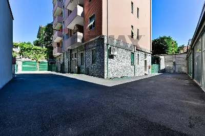 Palazzo/Stabile in vendita a Milano, Affor... - foto 1