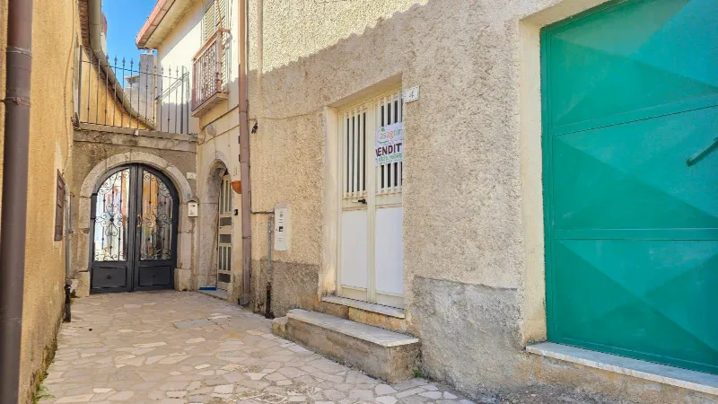 Casa Indipendente in vendita a Montemarano - foto 1