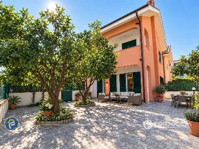 Villa a Albenga