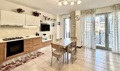 Appartamento in vendita a Varese, Centro, ... - foto 4