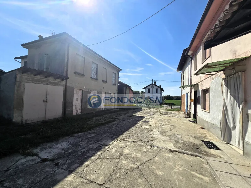 Casa Indipendente in vendita a Cava Manara - foto 1