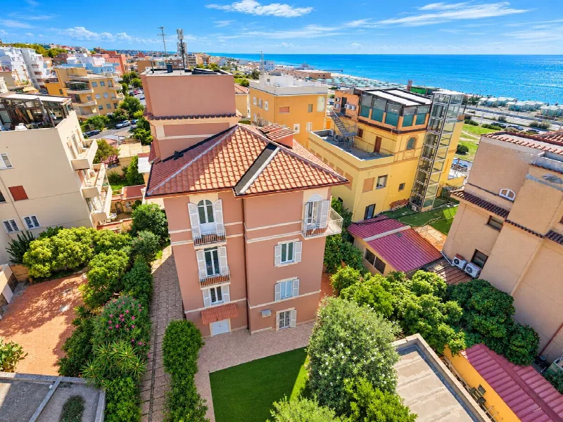 Appartamento in vendita a Roma, Lido Di Ostia, Ostia Antica, Castel Fusano - foto 1
