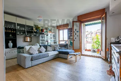 Appartamento in vendita a Milano, Viale ce... - foto 1