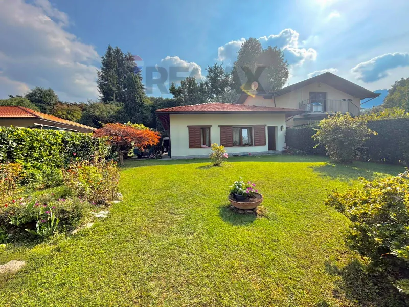 Villa in vendita a Castelveccana - foto 1