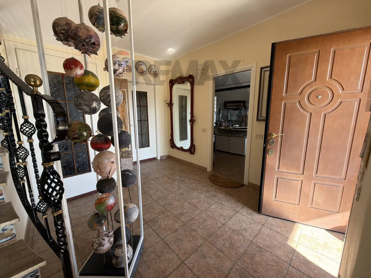 Villa in vendita a Barasso - foto 4