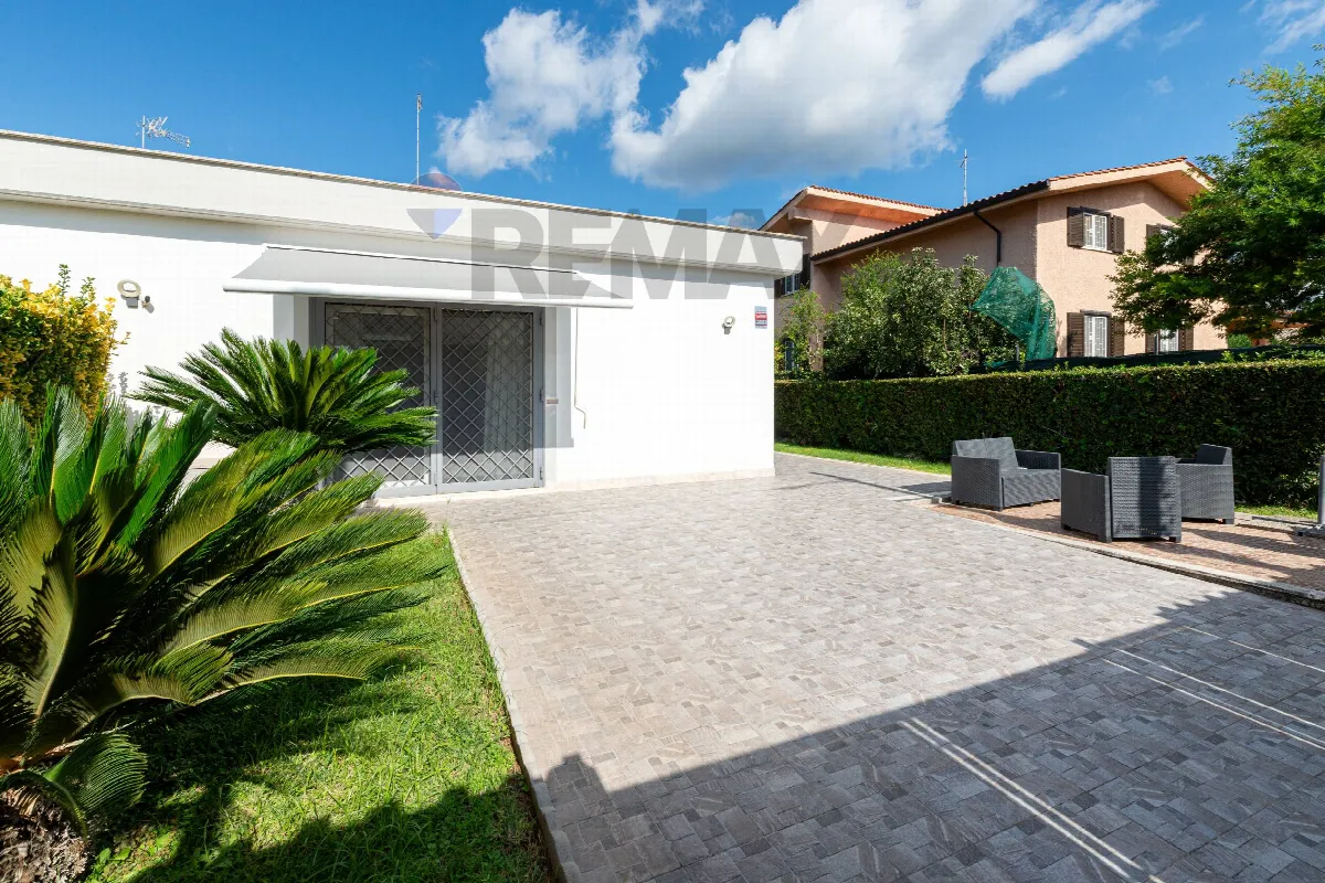 Casa Indipendente in vendita a Roma, Axa, Casal Palocco, Infernetto - foto 2