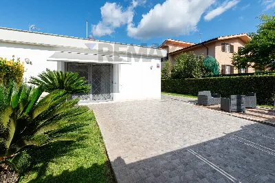 Casa Indipendente in vendita a Roma, Axa, ... - foto 2