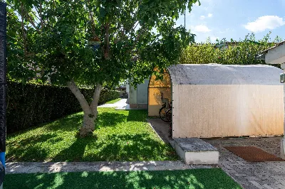 Casa Indipendente in vendita a Roma, Axa, ... - foto 9