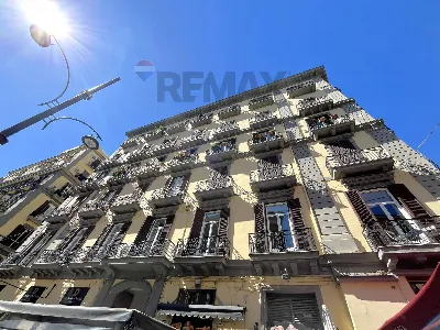 Appartamento in vendita a Napoli, Chiaia, ... - foto 1