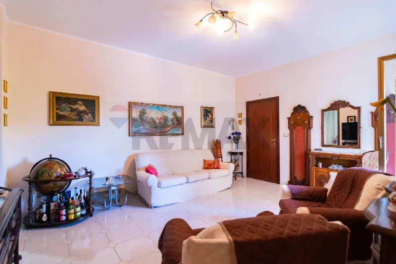 Appartamento in vendita ad Aci Catena - foto 1