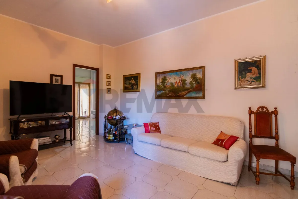 Appartamento in vendita ad Aci Catena - foto 3