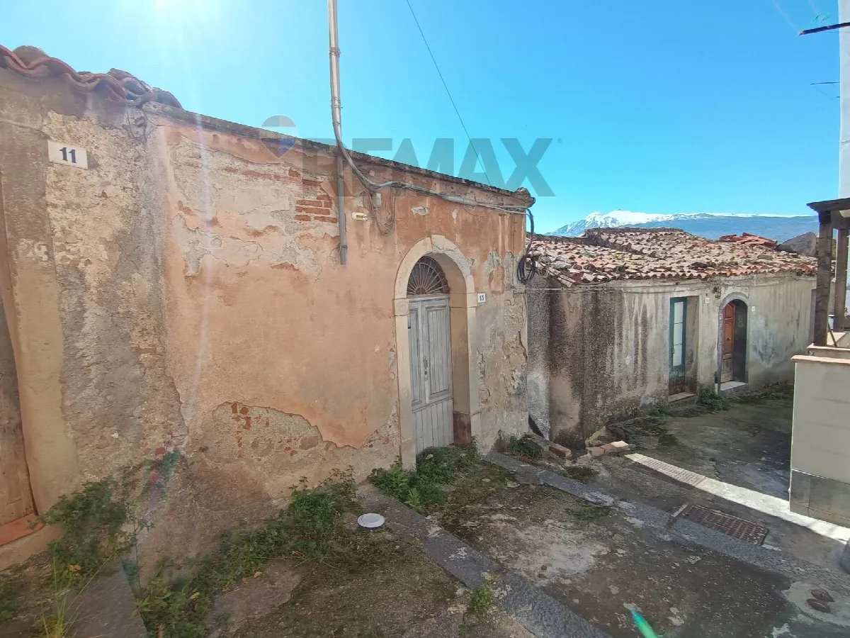 Casa Indipendente in vendita a Castiglione di Sicilia - foto 2