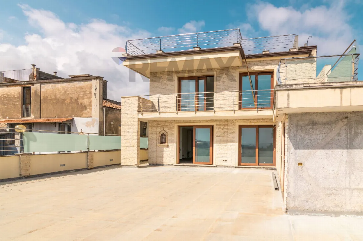 Casa Indipendente in vendita ad Acireale - foto 2