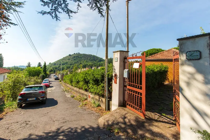 Villa in vendita a Pedara - foto 1