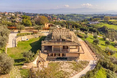 Villa in vendita a Castelnuovo di Porto - foto 3