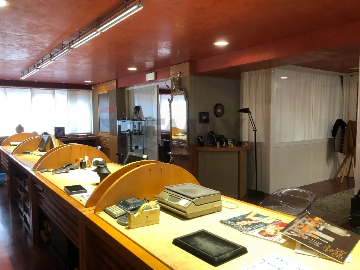 Ufficio in vendita a Perugia, Semicentro, Stazione, Madonna Alta, Prepo - foto 5